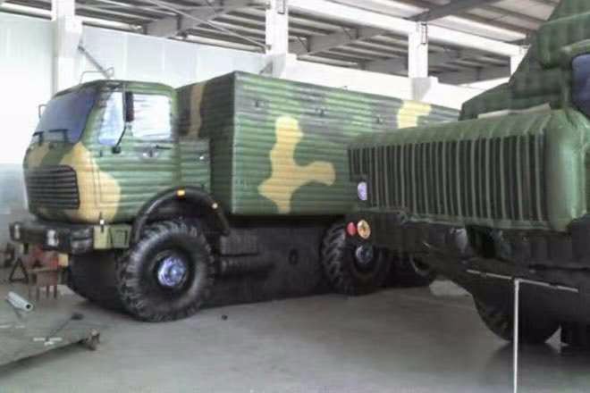 浦东大型军事车